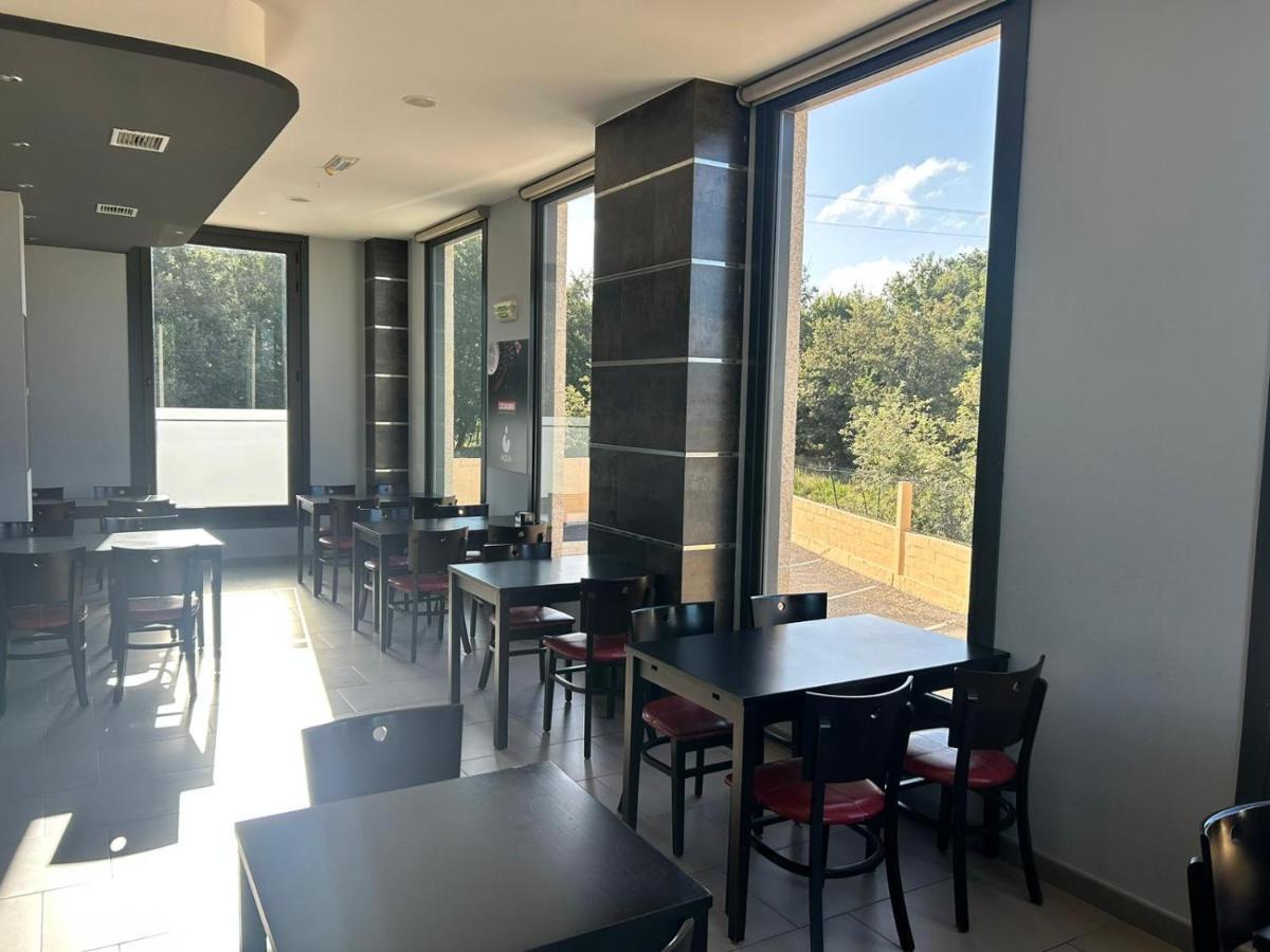 Hostal Restaurante Aqua Ourense Eksteriør bilde